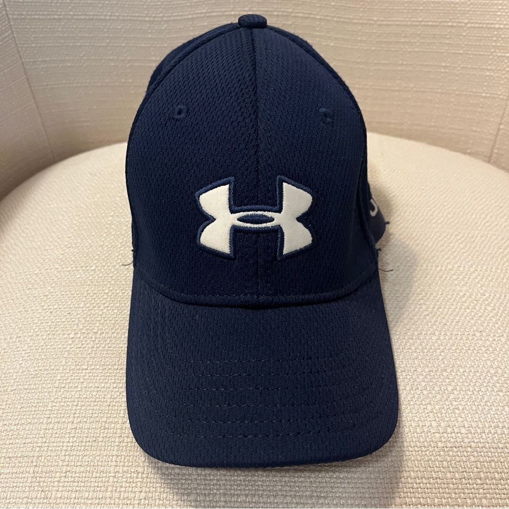 Under Armour Hat Mens Blue White 4 Way Stretch Fitted Cap Fitness Workout Adult